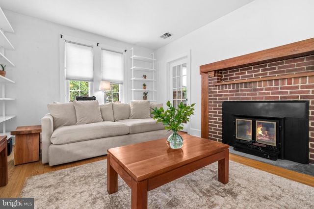 2816 W GEORGE MASON RD, Falls Church, VA 22042