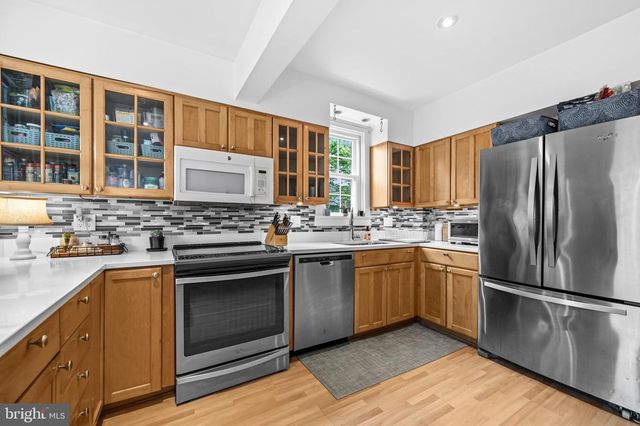 2816 W GEORGE MASON RD, Falls Church, VA 22042