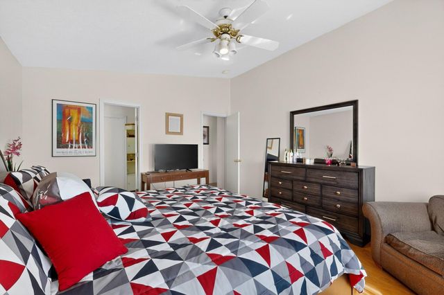 724 Shire Street SW, Albuquerque, NM 87121