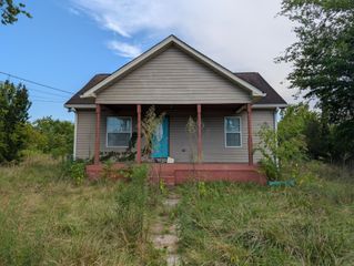 8792 Trousdale Ferry Pike, Lebanon, TN 37090