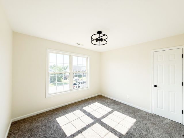 670 Superior Ln, Clarksville, TN 37043