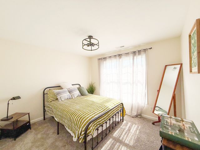 670 Superior Ln, Clarksville, TN 37043
