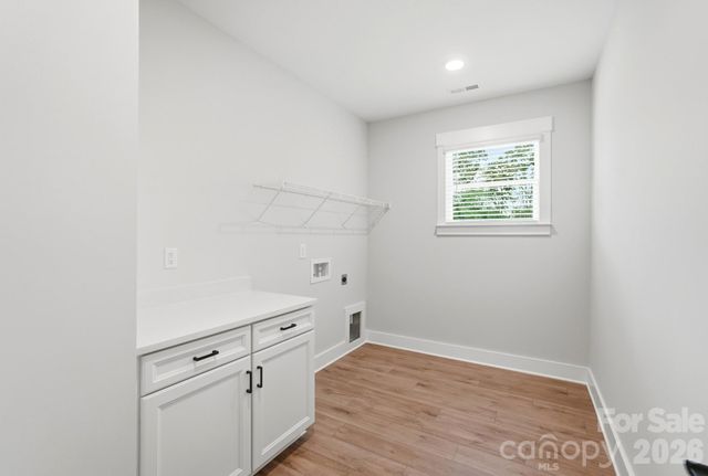 7048 Bil-Mar Drive, Harrisburg, NC 28075