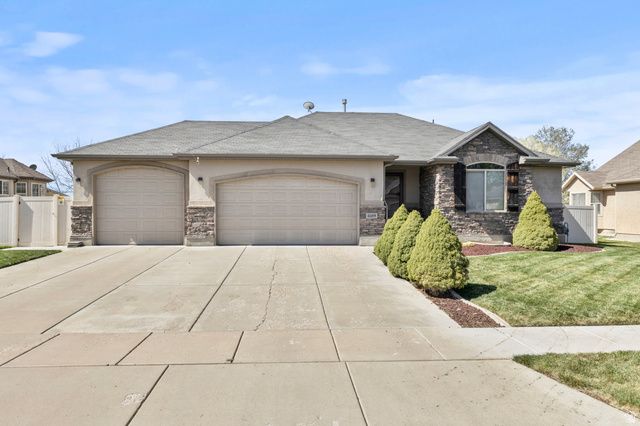4489 S 3375 W, West Haven, UT 84401