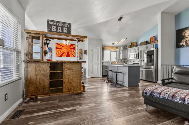 4489 S 3375 W, West Haven, UT 84401