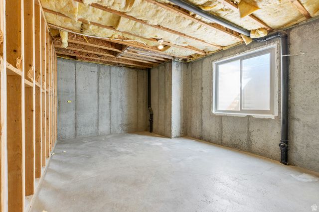 4489 S 3375 W, West Haven, UT 84401