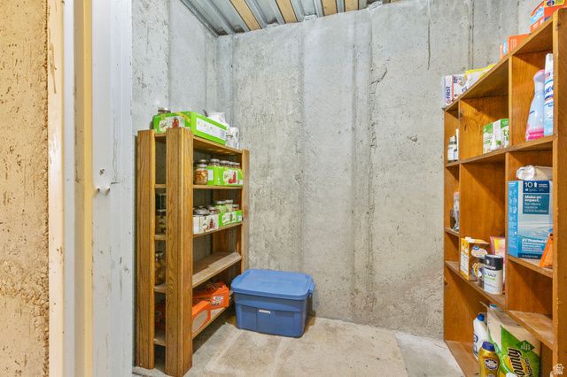 4489 S 3375 W, West Haven, UT 84401