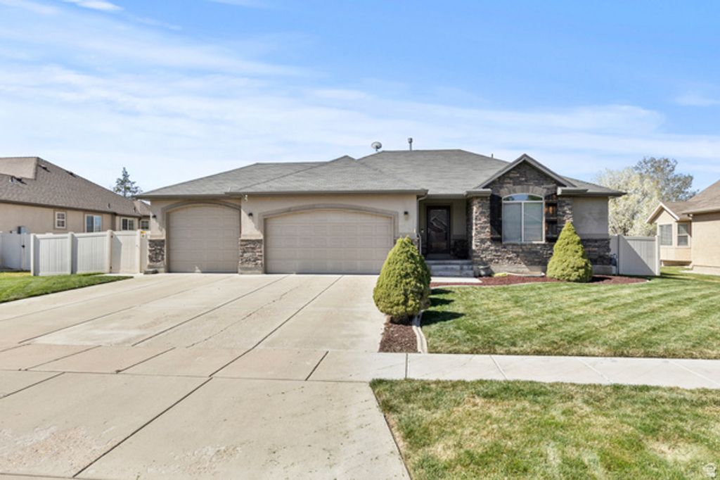 4489 S 3375 W, West Haven, UT 84401