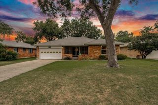 417 Rorary Drive, Richardson, TX 75081