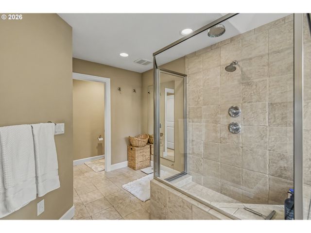 13090 Sw MADISON Ct, Beaverton, OR 97008