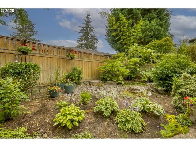 13090 Sw MADISON Ct, Beaverton, OR 97008