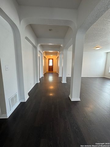24303 Grace Park, San Antonio, TX 78255