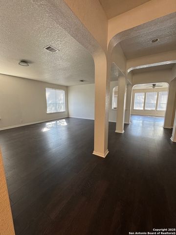 24303 Grace Park, San Antonio, TX 78255