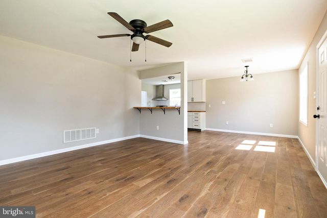 425 HOLLY AVE, Gloucester City, NJ 08030