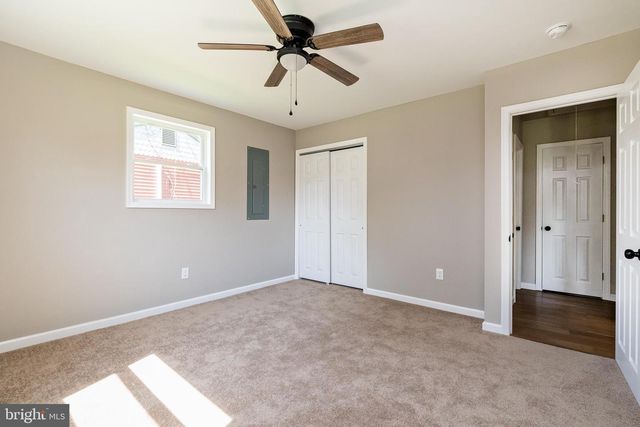 425 HOLLY AVE, Gloucester City, NJ 08030