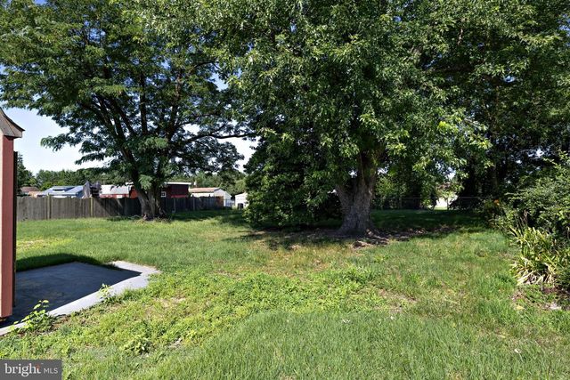 425 HOLLY AVE, Gloucester City, NJ 08030