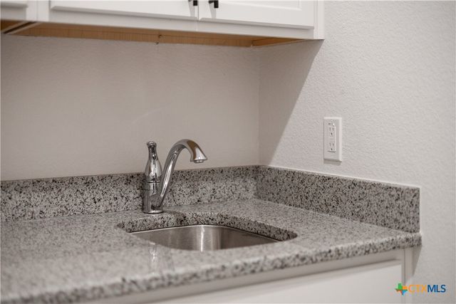 2436 Capestrano Circle, Round Rock, TX 78665