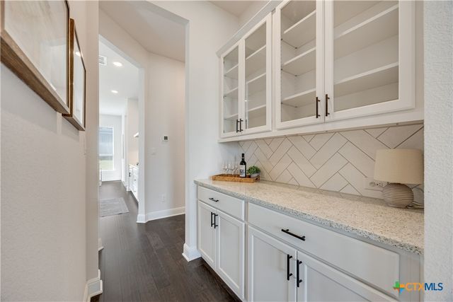 2436 Capestrano Circle, Round Rock, TX 78665