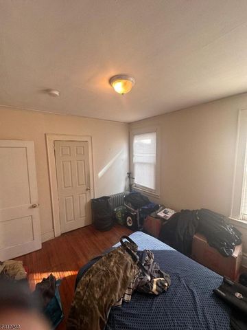 288 Pomona Ave, Newark City, NJ 07112