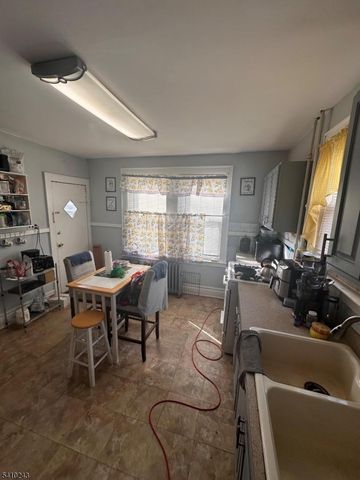 288 Pomona Ave, Newark City, NJ 07112