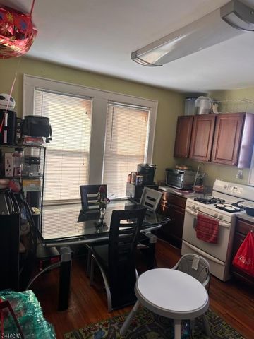 288 Pomona Ave, Newark City, NJ 07112