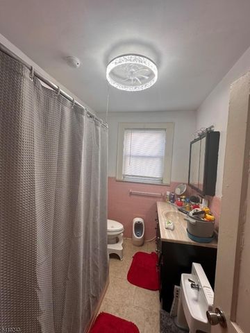 288 Pomona Ave, Newark City, NJ 07112