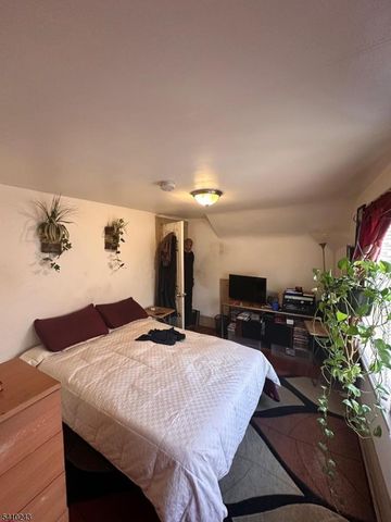 288 Pomona Ave, Newark City, NJ 07112