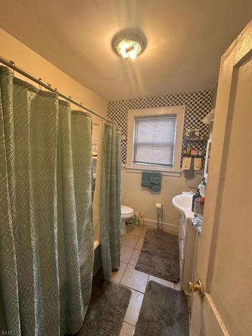 288 Pomona Ave, Newark City, NJ 07112