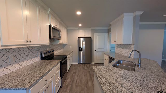 11086 CR 167 Unit 2, Tyler, TX 75703