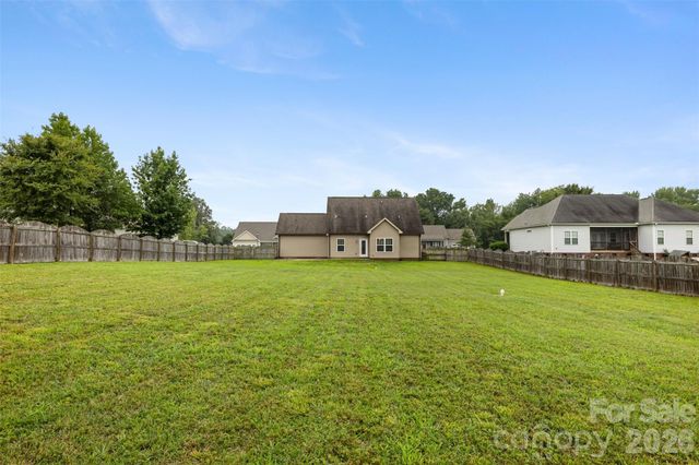 926 Hathcock Glen Drive, Oakboro, NC 28129