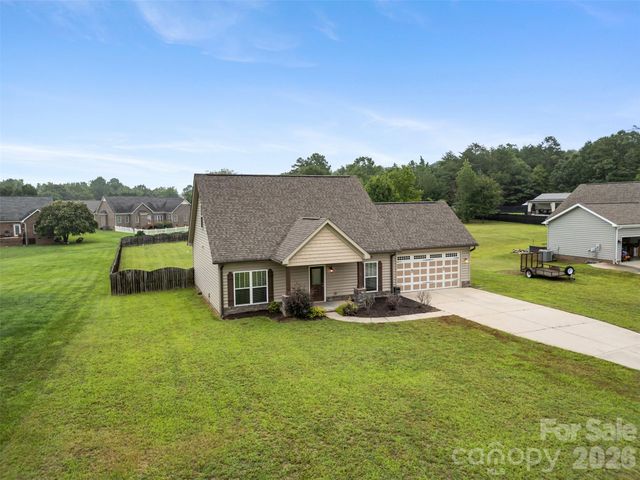 926 Hathcock Glen Drive, Oakboro, NC 28129