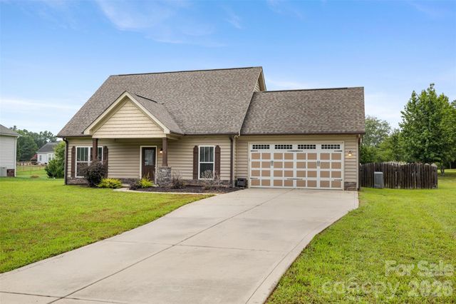 926 Hathcock Glen Drive, Oakboro, NC 28129