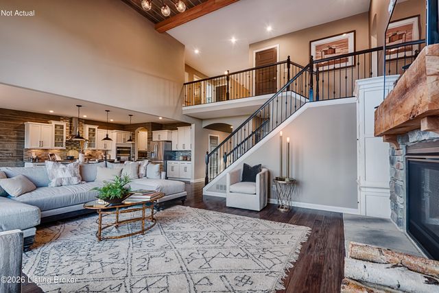 15701 Shadowalk Dr, Louisville, KY 40245