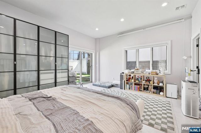 421 Lafayette Avenue 421, Cliffside Park, NJ 07010