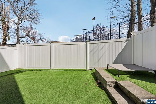 421 Lafayette Avenue 421, Cliffside Park, NJ 07010