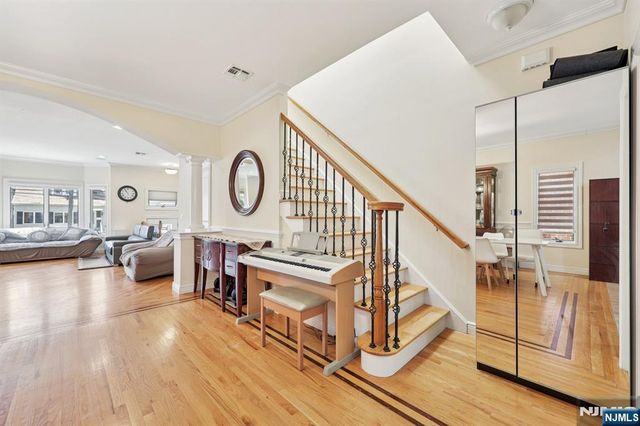 421 Lafayette Avenue 421, Cliffside Park, NJ 07010