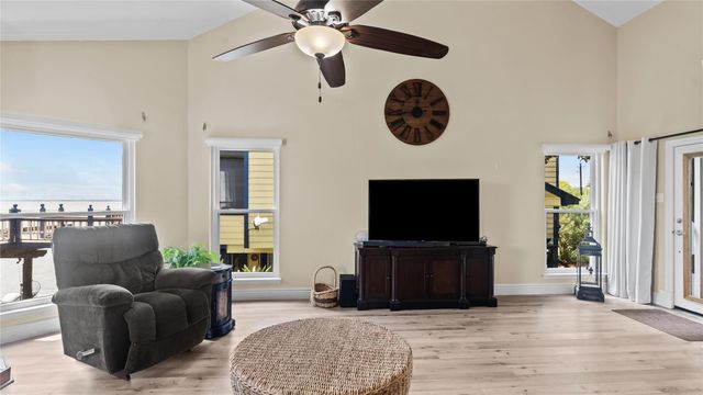 1315 23rd Street, Dickinson, TX 77539