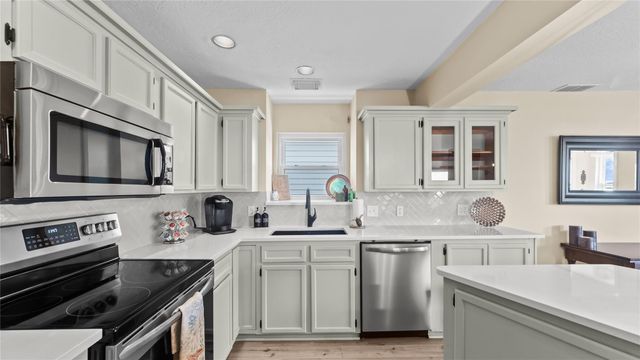 1315 23rd Street, Dickinson, TX 77539
