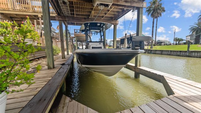 1315 23rd Street, Dickinson, TX 77539