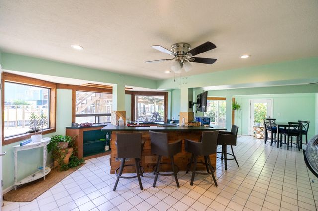 1315 23rd Street, Dickinson, TX 77539