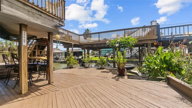 1315 23rd Street, Dickinson, TX 77539