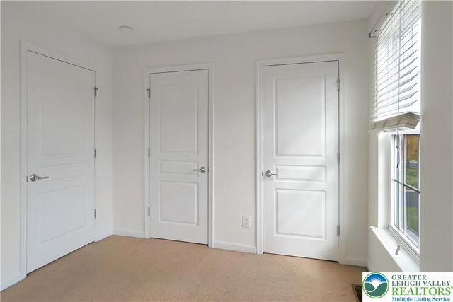 8408 Saylor Court, Upper Macungie Twp, PA 18031