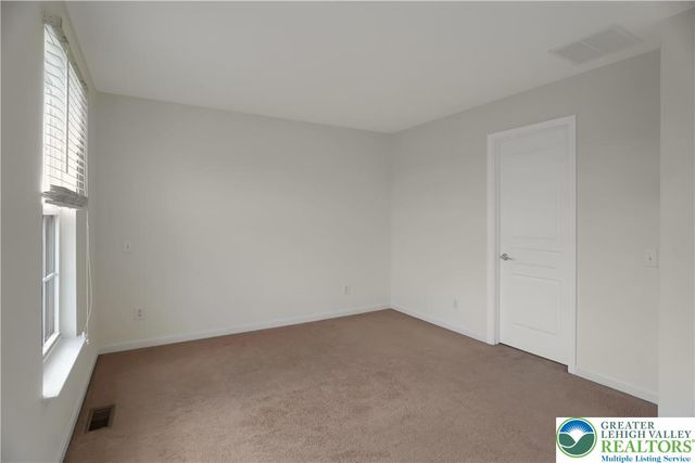 8408 Saylor Court, Upper Macungie Twp, PA 18031