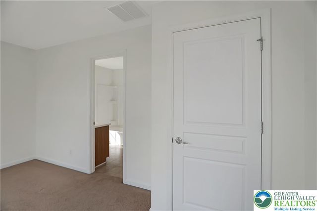 8408 Saylor Court, Upper Macungie Twp, PA 18031