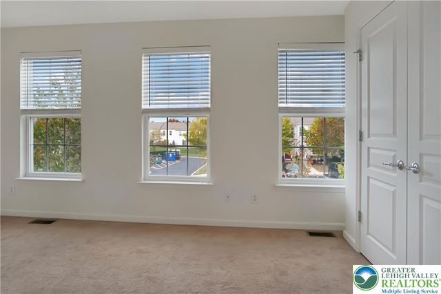 8408 Saylor Court, Upper Macungie Twp, PA 18031