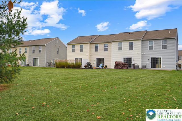 8408 Saylor Court, Upper Macungie Twp, PA 18031