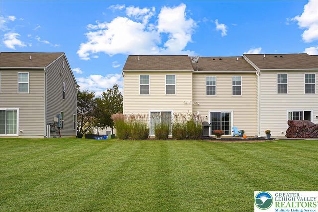 8408 Saylor Court, Upper Macungie Twp, PA 18031
