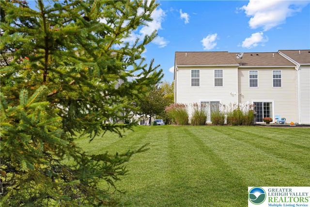 8408 Saylor Court, Upper Macungie Twp, PA 18031