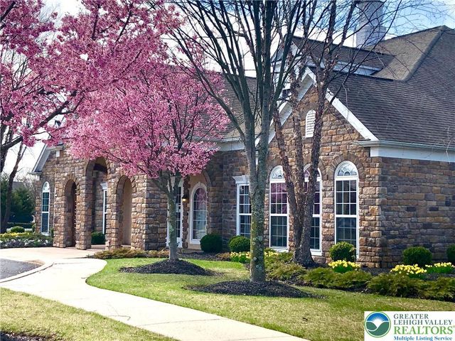 8408 Saylor Court, Upper Macungie Twp, PA 18031