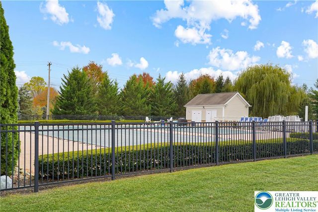 8408 Saylor Court, Upper Macungie Twp, PA 18031